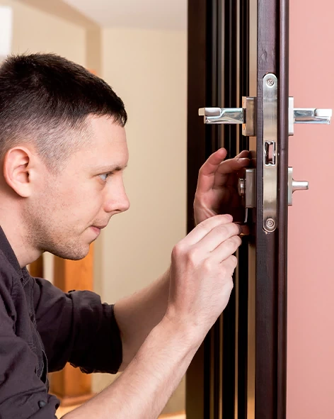 : Professional Locksmith For Commercial And Residential Locksmith Services in Coalinga, CA