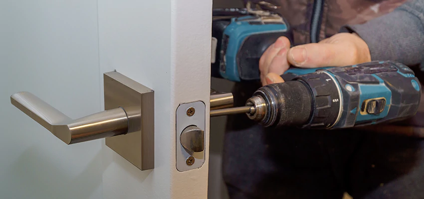 Broken Door Handle Lock Repair in Coalinga, California