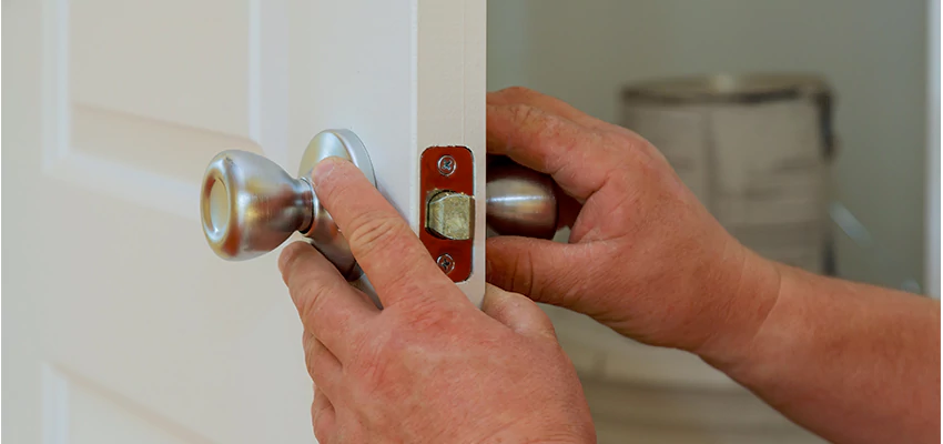AAA Locksmiths For lock Replacement in Coalinga, California